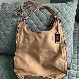 Beautiful Gold Shoulder Bag
